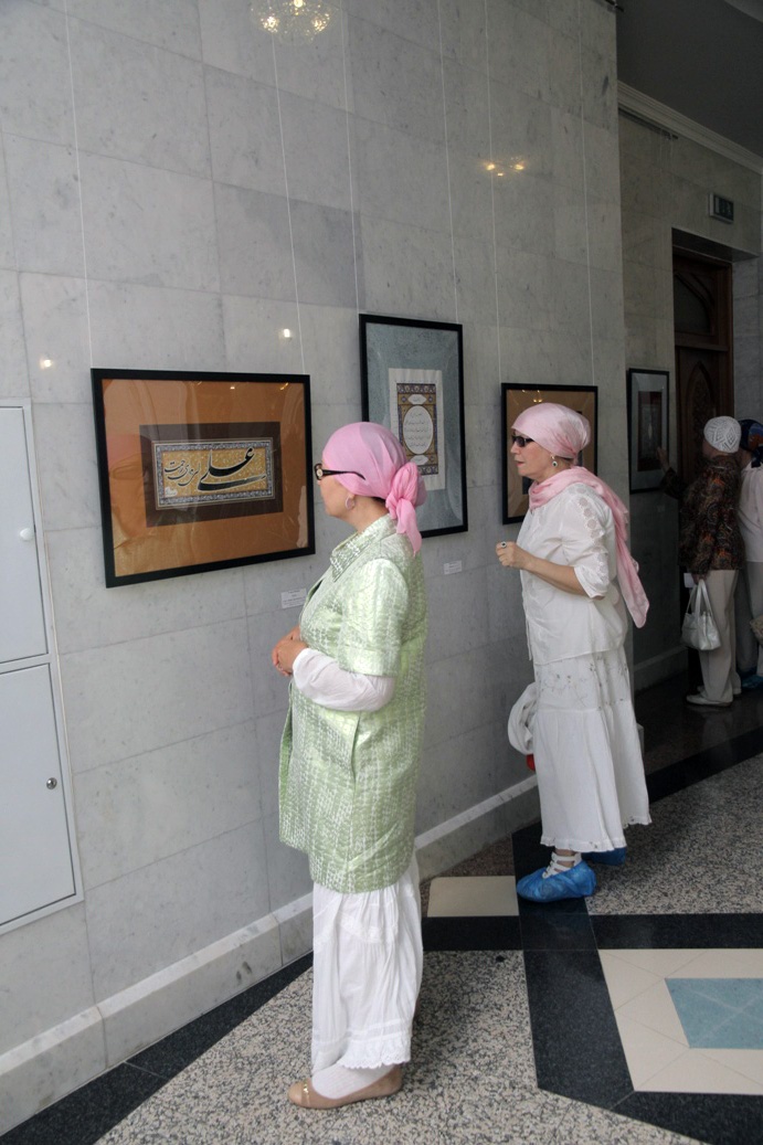 Примеры шамаилей - каллиграфических записей в музее