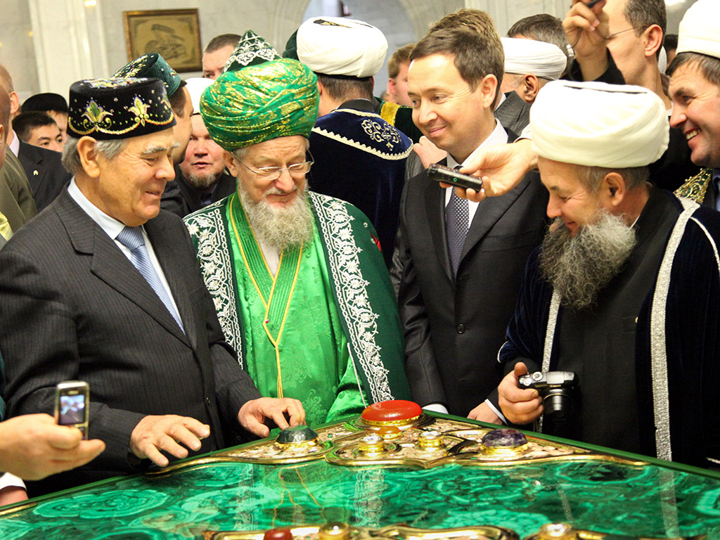 Минтимер Шарипович Шаймиев заинтересовался особенностями самого большого Корана