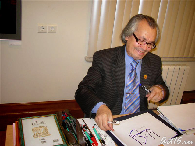 В Кул-Шарифе откроется выставка каллиграфии Наджипа Наккаша. Новости мечети